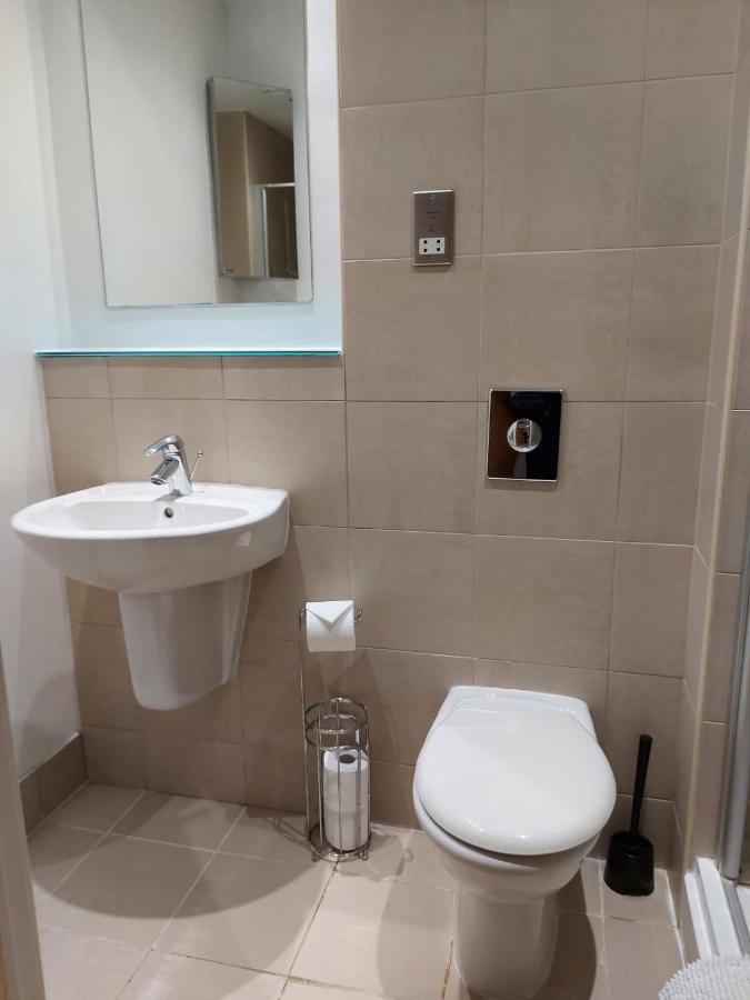 City 2 Bed, 2 Bath, Free Parking & Wifi Sheffield Exterior foto